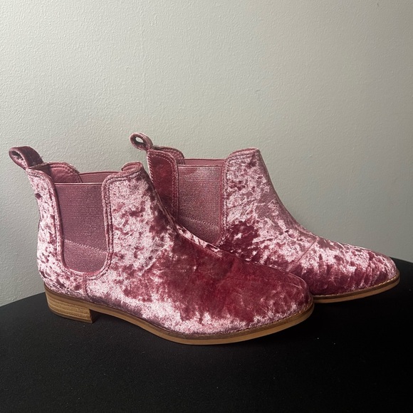Toms Velvet Rose Ankle Booties - Picture 2 of 9